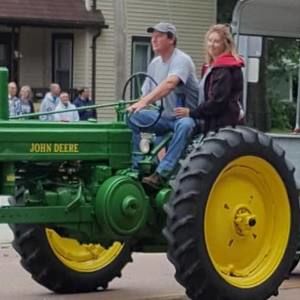 Meet your Posher, Christy